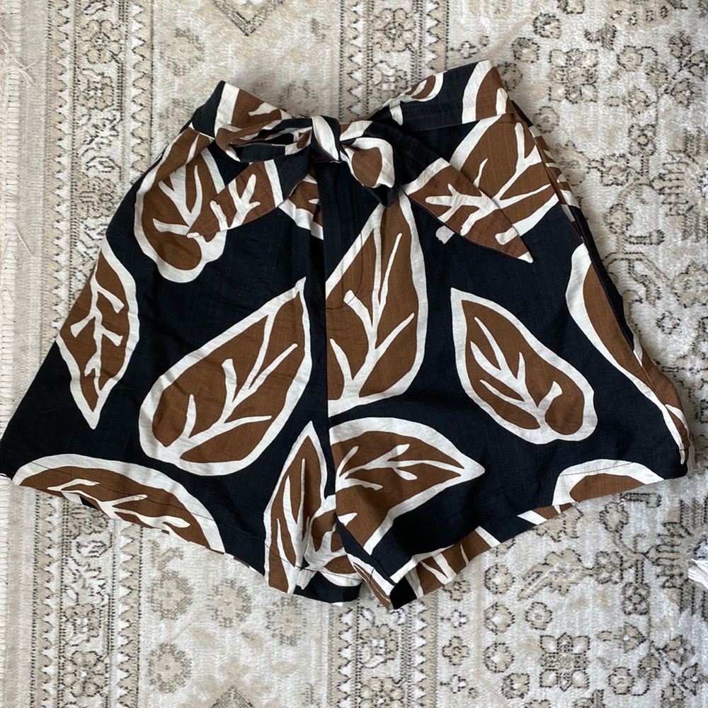 Printed Highwaist Shorts with Tie